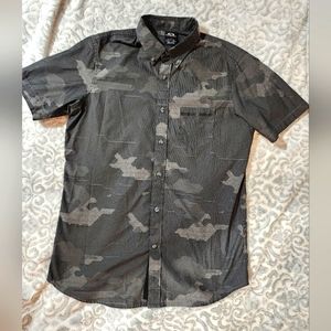 Men's Oakley Short Sleeve Button-down size Small